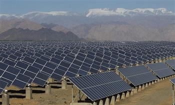 "الكهرباء" تستعد لطرح 350 كم2 لمشروعات الطاقة المتجددة في منطقة غرب النيل