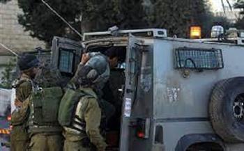 الاحتلال الإسرائيلي يعتقل فتى بالقدس ويفرج عن 4 آخرين شريطة الأبعاد عن الأقصى ودفع غرامة