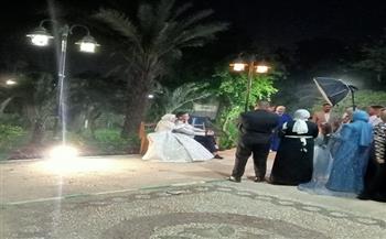 توافد العرسان على حدائق القناطر الخيرية احتفالا بالعيد