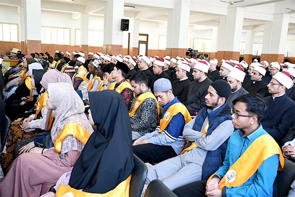 وزير الأوقاف يؤكد أهمية الاجتهاد في طلب العلم لخدمة الدين والوطن 