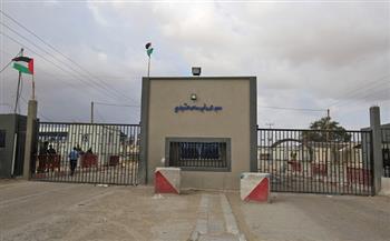 قوات الاحتلال تغلق معبر كرم أبو سالم