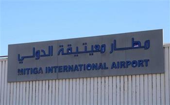 وصول طائرة تحمل الليبيين العائدين من السودان إلى مطار معيتيقة