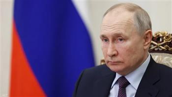 بوتين ونظيره الأوزبكي يبحثان هاتفيا توسيع التعاون الاقتصادي والتجاري بين البلدين