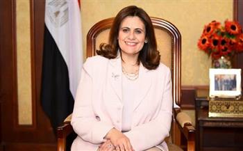 وزيرة الهجرة: 23 طلعة جوية وعشرات من الحافلات البرية لترحيل 5327 مصريًا 