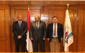 توقيع اتفاق تسوية بين شركة "النيل لحليج الأقطان" والقابضة للتشييد والتعمير