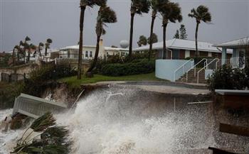 ظلام دامس | إعصار يضرب بلدة بالم فيتش فى ولاية فلوريدا 