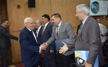 محافظ بورسعيد يتابع آخر مستجدات أعمال اللجنة المشكلة بشأن تطوير وتنمية منطقة المثلث 