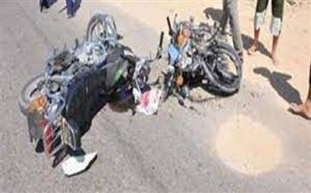 بسبب السرعة الزائدة.. إصابة طالبين في حادث انقلاب دراجة نارية بالمنيا