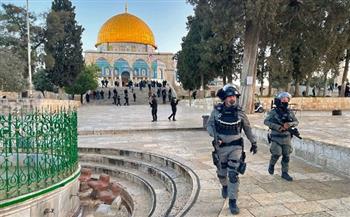 «الأوقاف الإسلامية» في القدس تدين الاعتداء على المصلين بالأقصى 