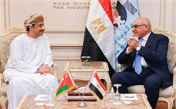 السفير عبد الله الرحبي يُشيد بدور «العربية للتصنيع» في فتح مجالات الاستثمار مع الشركات العُمانية