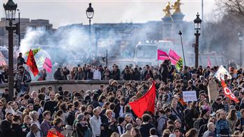 اعتقال العشرات في باريس خلال احتجاجات جديدة على إصلاح نظام التقاعد