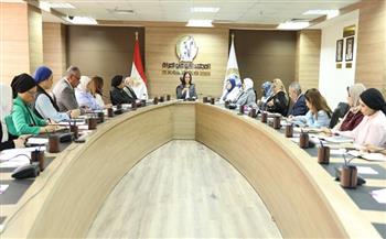 مايا مرسي تعقد الاجتماع الدوري للمجلس القومي للمرأة 