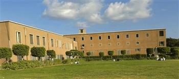 إغلاق مدرسة كلية النصر للبنات (EGC) بالإسكندرية وتسريح طلابها بعد تعرضها لأزمة مالية