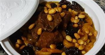 إفطار 18 رمضان.. طاجن اللحم بالقراصيا من المطبخ المغربي