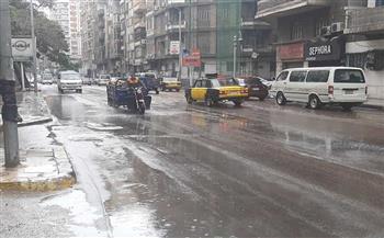 الأمطار تضرب الإسكندرية وسط غيوم شديدة وسحب كثيفة على أغلب الأنحاء