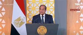 الرئيس السيسي لعمال مصر: «التاريخ سجل دوركم في بناء الوطن بحروف من نور»