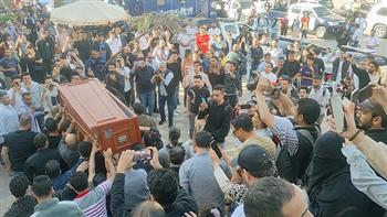 الحزن يخيم على جنازة الفنان الراحل مصطفى درويش | صور
