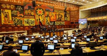 الجمعية الوطنية في الإكوادور تصوت لصالح مواصلة إجراءات عزل الرئيس 