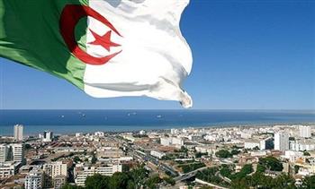 الأمن الجزائري يوقف المئات من الأشخاص بين مهاجرين ومهربين