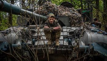 هجمات مضادة أوكرانية تجبر القوات الروسية على التراجع عن عدة مواقع في باخموت