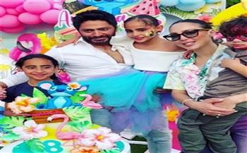 تامر حسني وبسمة بوسيل يحتفلان بعيد ميلاد ابنتهما