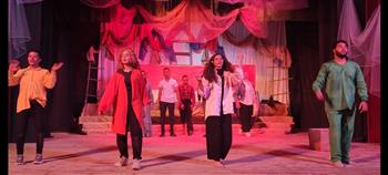 مسرح الثقافة الجماهيرية| ليلة جديدة  من «تحت الترابيزة» بثقافة طور سيناء.. اليوم