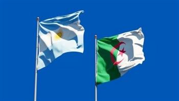 وفد اقتصادي أرجنتيني يصل للجزائر لبحث فرص الاستثمار والشراكة بمختلف القطاعات