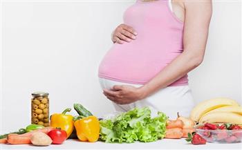 دراسة: اتباع نظام غذائي غني بالفواكه والخضروات يقلل من خطر الإجهاض