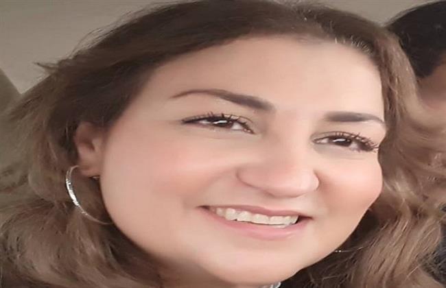 سنبلة قمح في غيطان برسيم