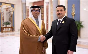 نائب رئيس الإمارات يلتقي رئيس الوزراء العراقي على هامش القمة العربية الـ32 بجدة