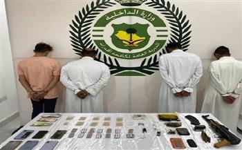 السلطات السعودية تلقى القبض على أربعة مروّجين للمواد المخدرة