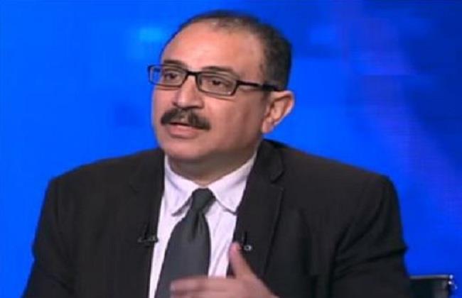 أستاذ علوم سياسية يوضح أبرز الملفات المنتظر مناقشتها اليوم في القمة المصرية العمانية