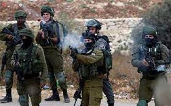 الاحتلال الإسرائيلي يعتقل 15 فلسطينيا ويهدم منزلا شمال غرب رام الله