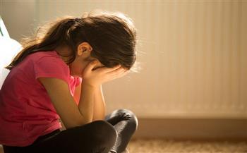استشاري يوضح أهم علامات اكتئاب الأطفال