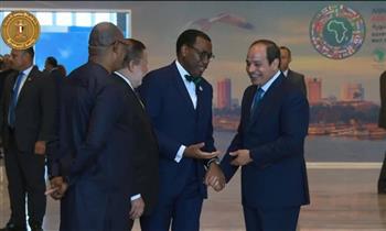 الرئيس السيسي يصل لمقر انعقاد الاجتماعات السنوية لمجموعة البنك الإفريقي