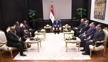 الرئيس السيسي يلتقي رئيس وزراء بوروندي بشرم الشيخ