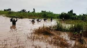 غرق العديد من العناصر الإرهابية في نهر جنوب الصومال أثناء الهرب 