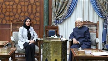 شيخ الأزهر: ندعم تمكين المرأة المسلمة ومشاركتها في جميع مجالات العمل
