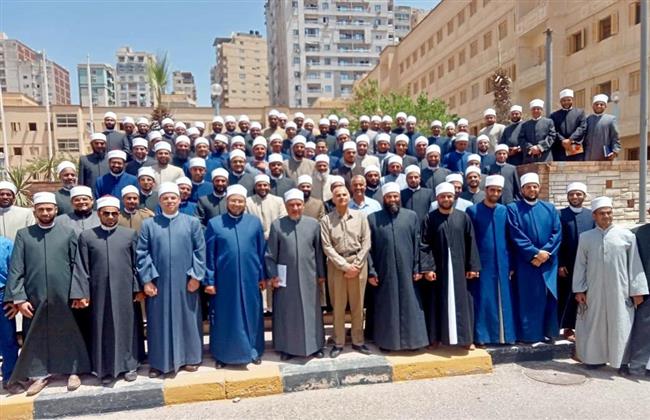 اختتام فعاليات دورتي تفكيك الفكر المتطرف ومهارات البحث والإفتاء لوعاظ الأزهر بالإسكندرية 