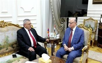 محافظ القاهرة يبحث مع سفير أرمينيا بمصر سبل تعزيز التعاون المشترك
