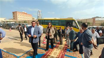 وزيرا التنمية المحلية والتخطيط يضعان حجر الأساس لمجمع خدمات مصر بالعريش 