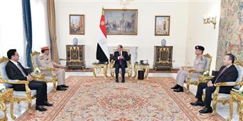 الرئيس السيسي يستقبل وزير دفاع اليمن ويؤكد مساندة مصر جهود التوصل لحل سياسي