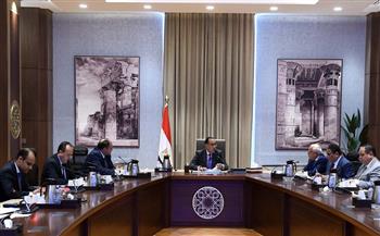 رئيس الوزراء يستعرض حركة البضائع وسير إجراءات الاستيراد في المنطقة الحرة ببورسعيد