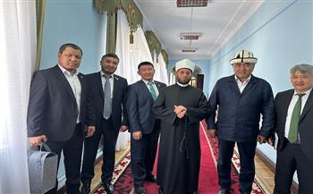 مساعد رئيس جمهورية قرغيزيا يستقبل الدكتور أسامة الأزهري (صور)