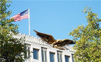 السفارة الأمريكية تنظم احتفالية تحت شعار «صوت أمريكا يسمع من جديد»