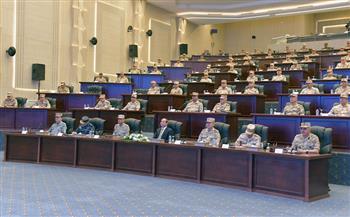 الرئيس السيسي يجتمع بكبار قادة القوات المسلحة بمقر القيادة الاستراتيجية في العاصمة الإدارية