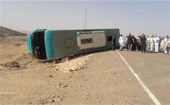 إصابة 38 شخصًا سودانيًا وسائقًا مصريًا في حادث انقلاب أتوبيس على طريق بني سويف