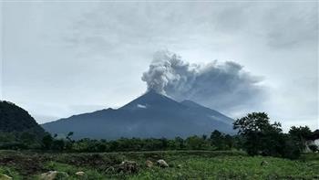 هدوء بركان جواتيمالا بعد إطلاقه عمودا من الرماد بارتفاع ستة كيلومترات