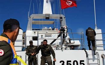 الأمن التونسي ينقذ العشرات من المهاجرين من الغرق في البحر