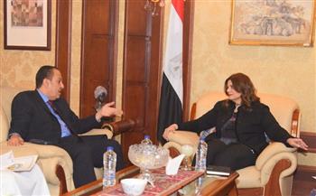 وزيرة الهجرة تؤكد أهمية العلاقات بين مصر والكويت